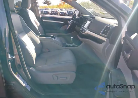 2017 Toyota Highlander Xle z USA, uszkodzony, nr VIN 5TDJZRFH4HS426150